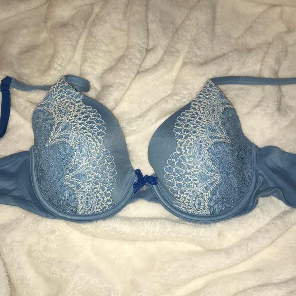 Victoria’s Secret Body Lined Perfect Coverage Bra